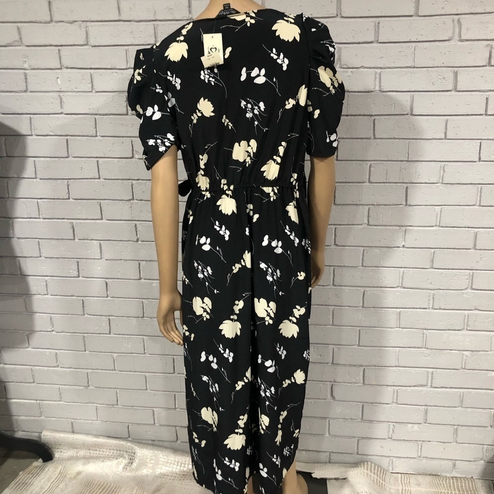 Miss Selfridge Women’s Floral Wrap Front Dress - Picture 4 of 10